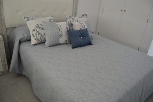 bed throw with matching cushions Murcia